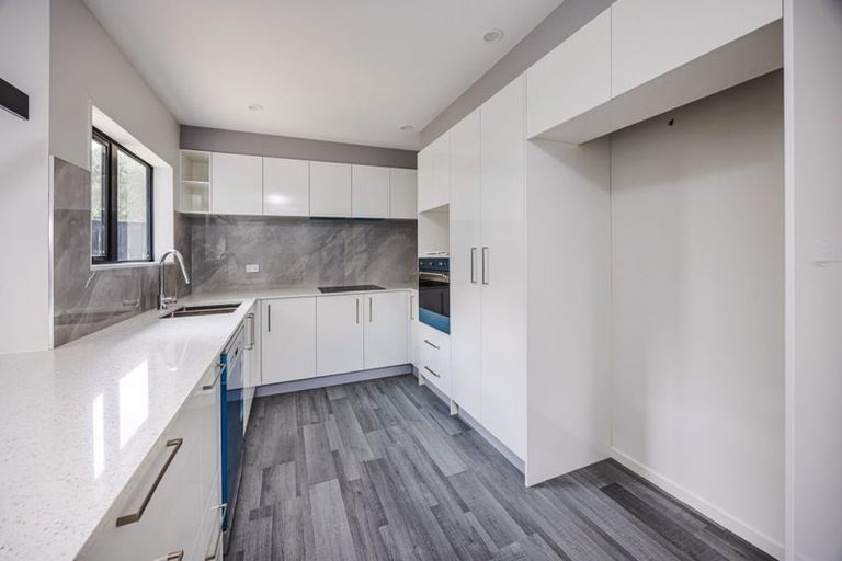 Photo of property in 16e Imrie Avenue, Mangere, Auckland, 2022