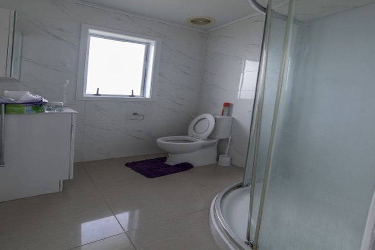 Photo of property in 1/52 Takanini Road, Takanini, 2112