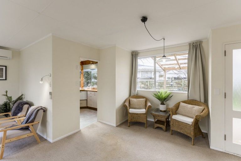 Photo of property in 5 Larch Grove, Paraparaumu, 5032