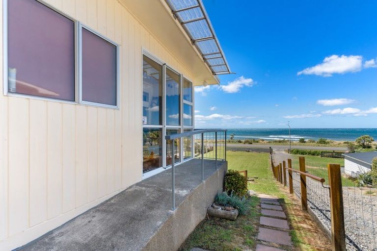 Photo of property in 265 Mataikona Road, Mataikona, Tinui, 5889