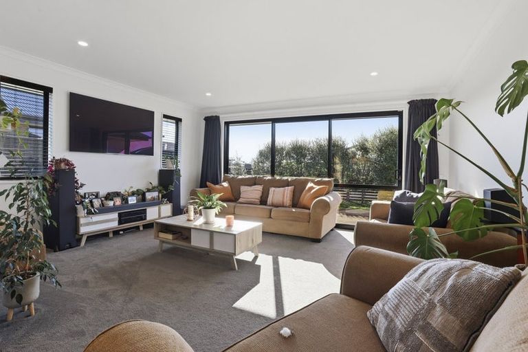 Photo of property in 10 Hapua Lane, Pegasus, 7612