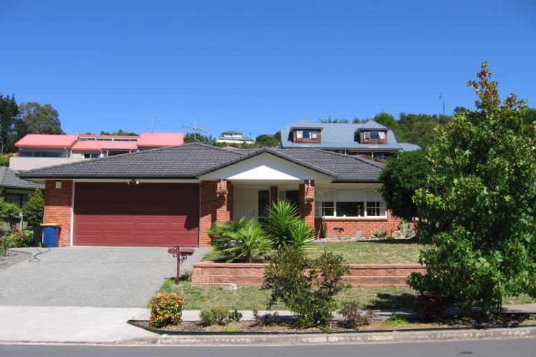 Photo of property in 8 Helen Ryburn Place, Torbay, Auckland, 0630