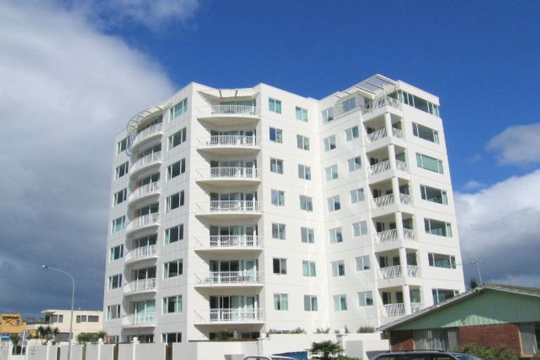 Photo of property in 12 Maunganui Road, Mount Maunganui, 3116