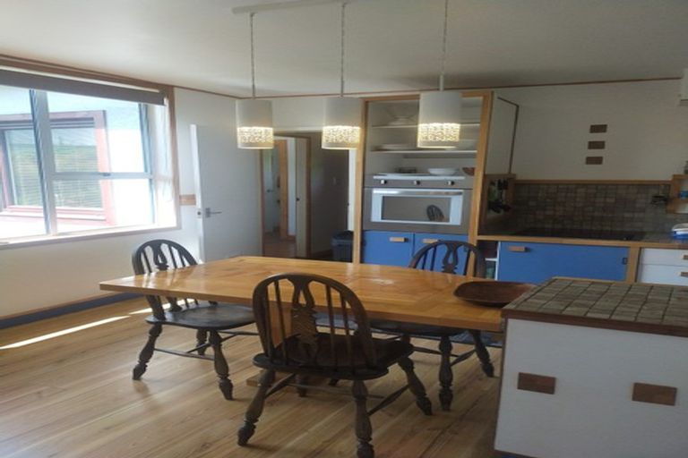 Photo of property in 26 Porterfield Street, Macandrew Bay, Dunedin, 9014