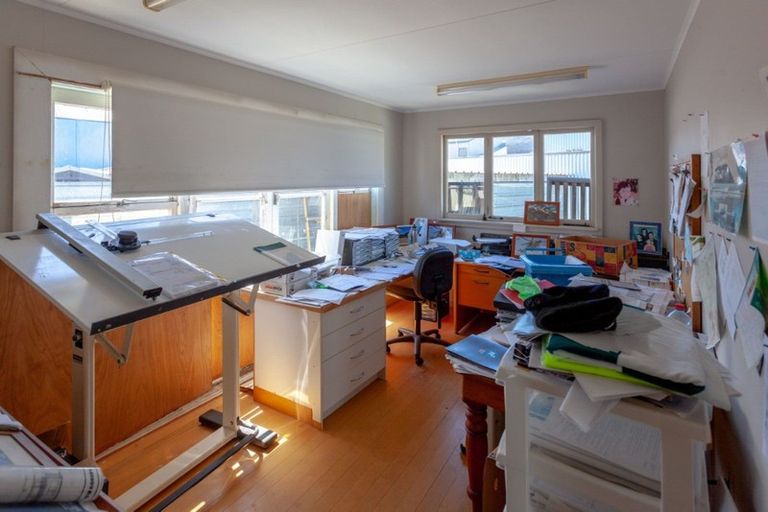 Photo of property in 100 Lindsay Road, Whangamata, 3620