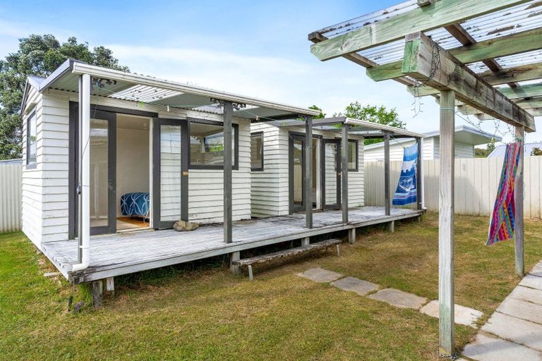 Photo of property in 215b Kiwi Road, Whangamata, 3620
