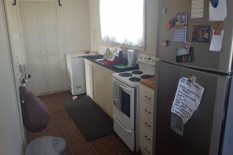 Photo of property in 184 Springs Road, Hornby, Christchurch, 8042