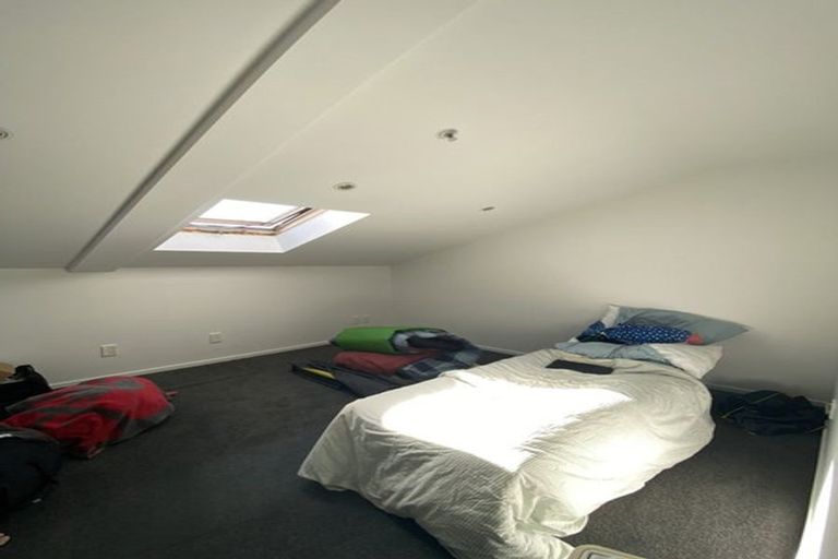 Photo of property in Coromandel Heights, 3/111 Coromandel Street, Newtown, Wellington, 6021