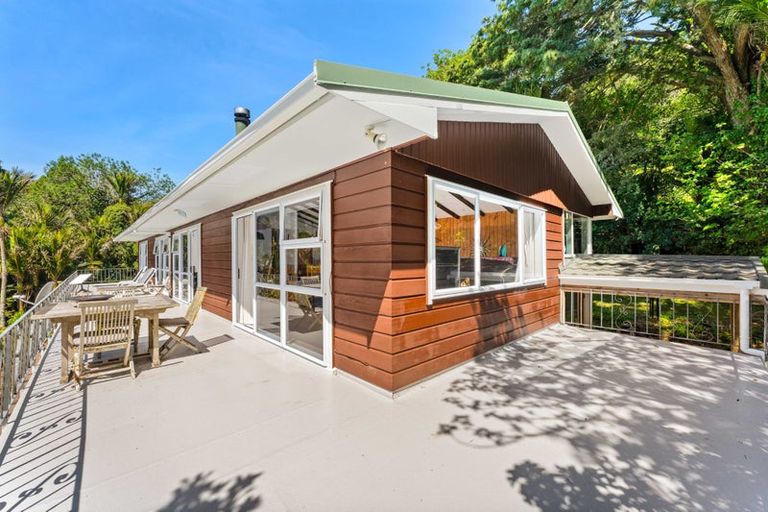 Photo of property in 260 School Road, Waimauku, 0881
