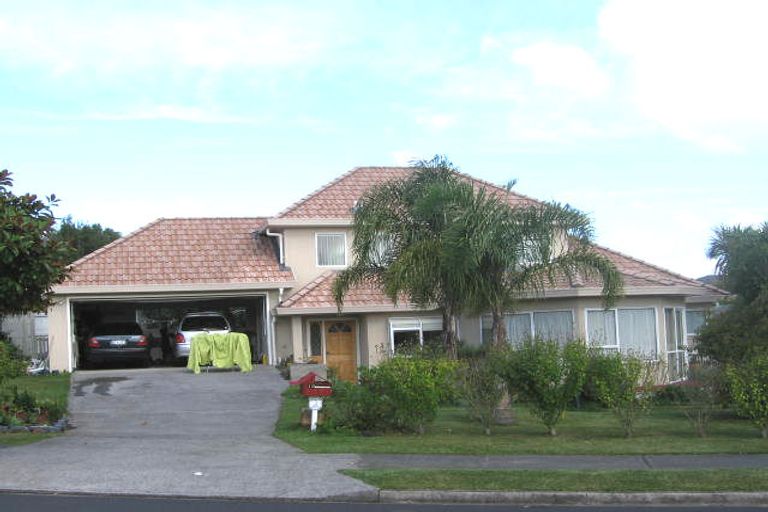 Photo of property in 13 Gala Place, Henderson, Auckland, 0612