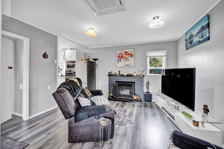 Photo of property in 6 Galt Street, Hawera, 4610