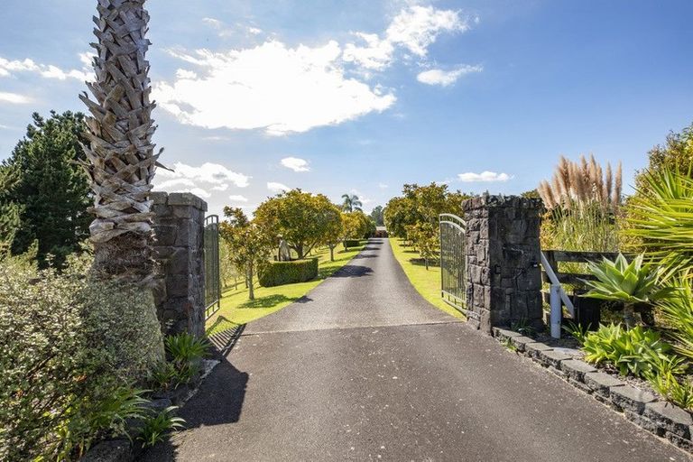 Photo of property in 849 Old North Road, Waimauku, 0882