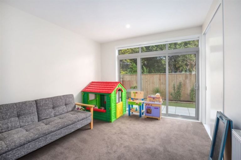 Photo of property in 10 Glide Lane, Whitby, Porirua, 5024