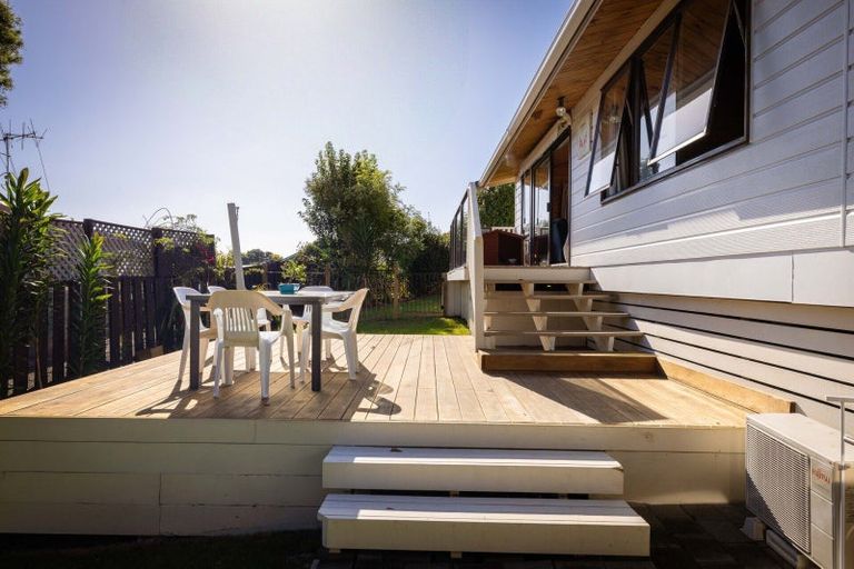 Photo of property in 62 Cumberland Crescent, Welcome Bay, Tauranga, 3112