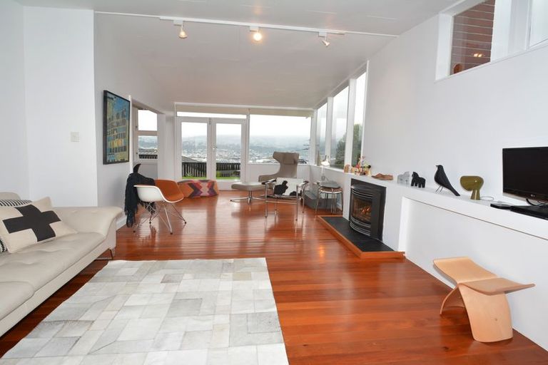 Photo of property in 203 Larnach Road, Waverley, Dunedin, 9013