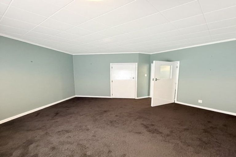 Photo of property in Wharenui Apartments, 274 Oriental Parade, Oriental Bay, Wellington, 6011