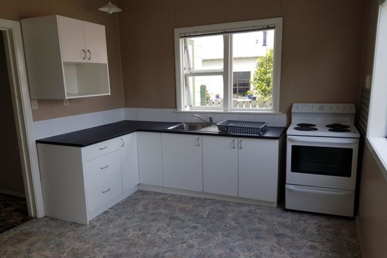 Photo of property in 54 Derby Street, Westport, 7825