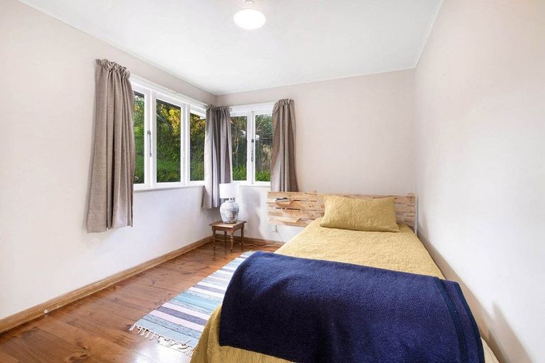 Photo of property in 14a Ocean View Road, Hatfields Beach, Orewa, 0931