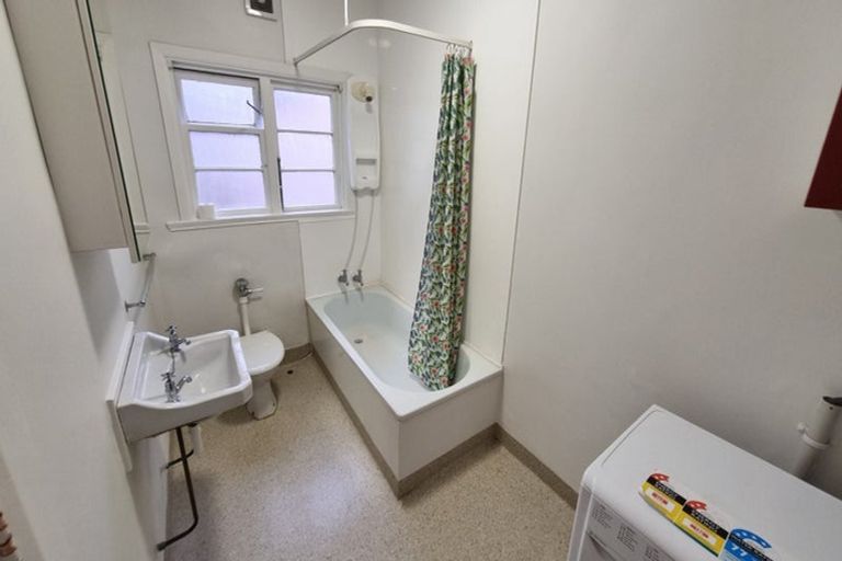 Photo of property in 4/121 Hill Street, Thorndon, Wellington, 6011