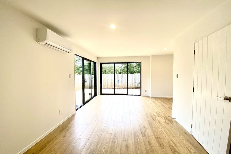 Photo of property in 7/20 Peach Road, Glenfield, Auckland, 0629
