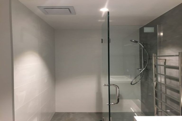 Photo of property in 120 Kittiwake Drive, Schnapper Rock, Auckland, 0632