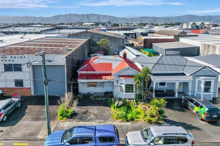 Photo of property in 74 Victoria Street, Petone, Lower Hutt, 5012