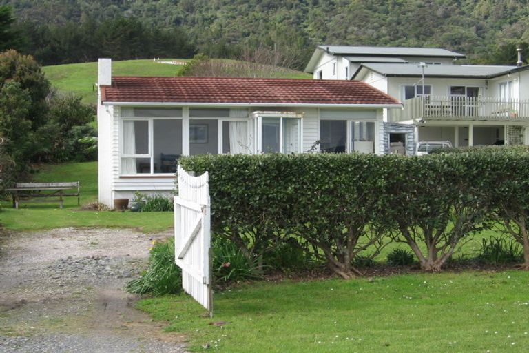 Photo of property in 2041 Whangarei Heads Road, Whangarei Heads, Whangarei, 0174
