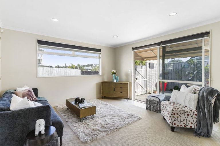 Photo of property in 56a Florence Avenue, Orewa, 0931