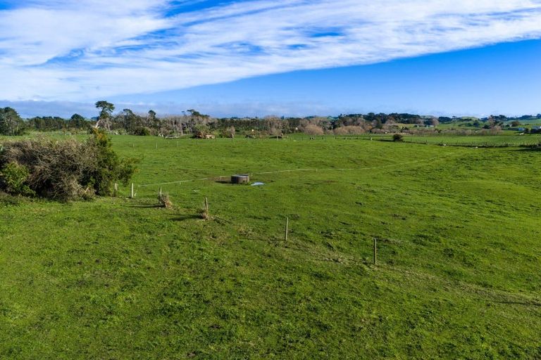 Photo of property in 45 Karioitahi Road, Waiuku, 2683