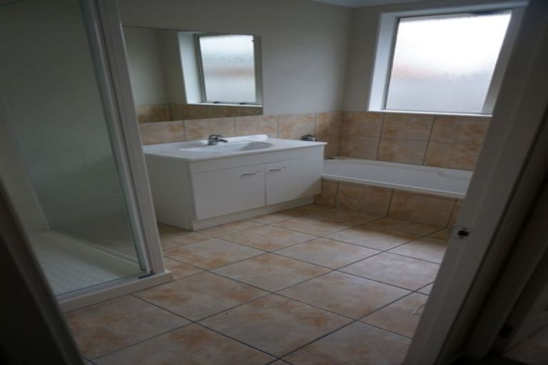 Photo of property in 34 Morewa Place, Takanini, 2112