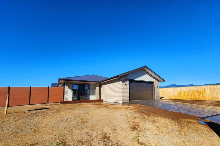 Photo of property in 5 Thorn Place, Levin, 5510