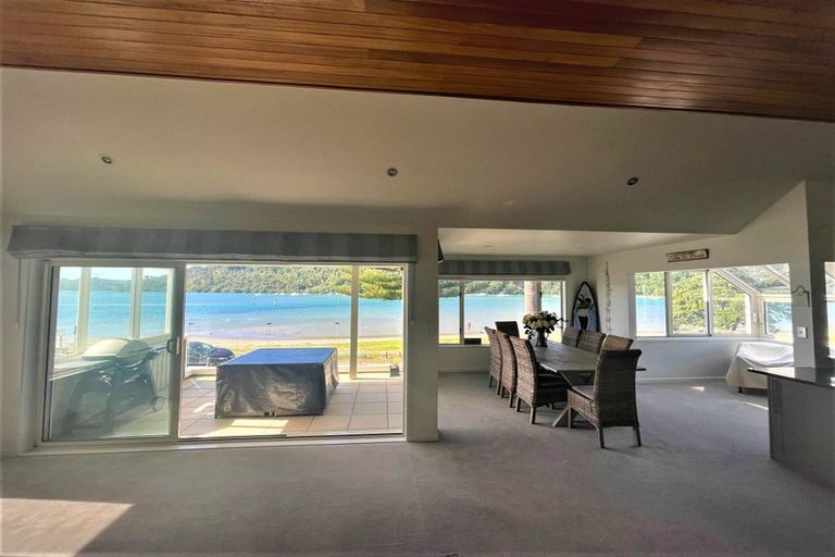 Photo of property in 513a Beach Road, Whangamata, 3620