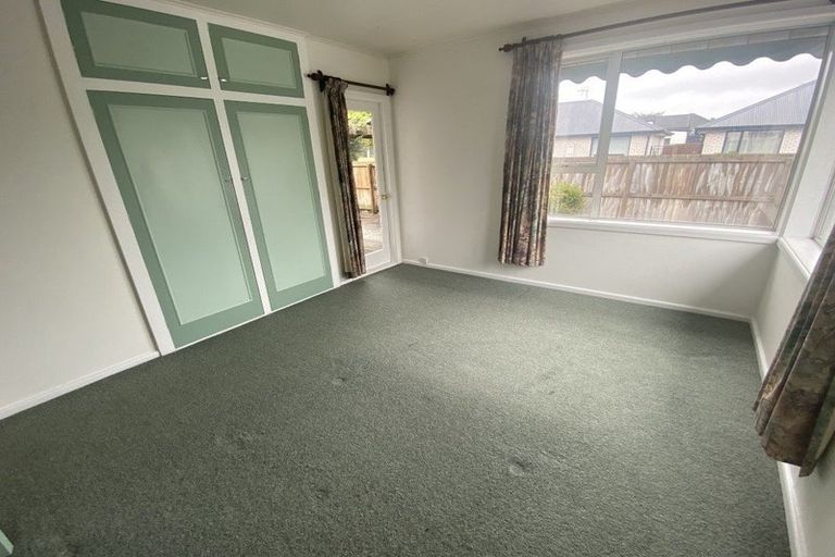 Photo of property in 46 Sawyers Arms Road, Northcote, Christchurch, 8052