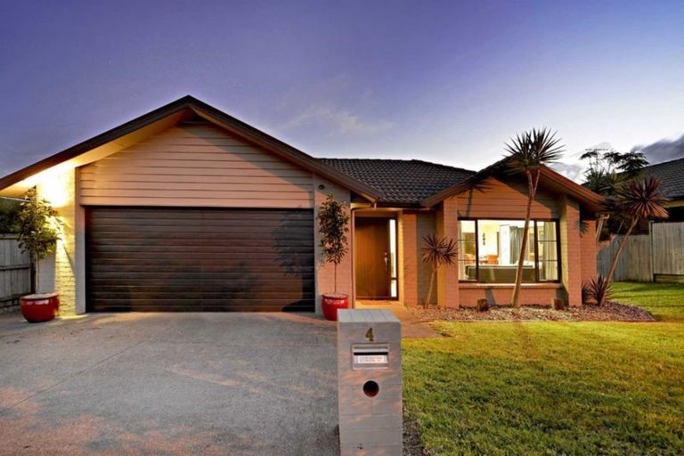 Photo of property in 4 Gordal Place, Flat Bush, Auckland, 2016