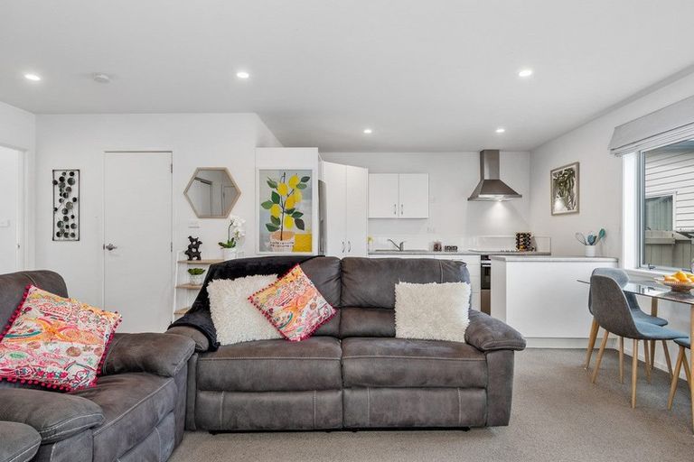 Photo of property in 202/11 Kamahi Crescent, Papamoa Beach, Papamoa, 3118