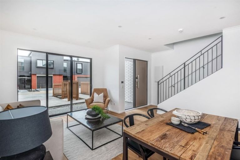 Photo of property in 3 Te One Place, Redwood, Christchurch, 8051