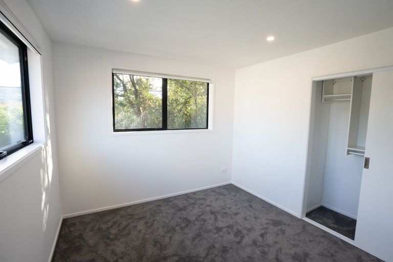 Photo of property in 2/176 Cambridge Terrace, Fairfield, Lower Hutt, 5011