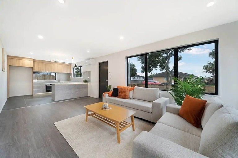 Photo of property in 4c Templeton Place, Clendon Park, Auckland, 2103