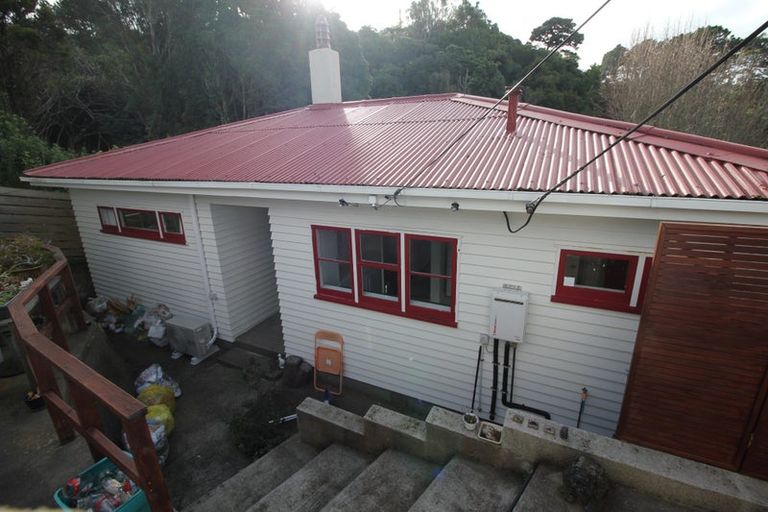 Photo of property in 40 Woodland Road, Johnsonville, Wellington, 6037