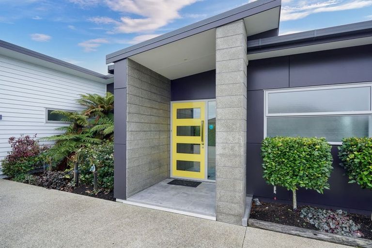 Photo of property in 11 Majestic Chance, Seaward Bush, Invercargill, 9812