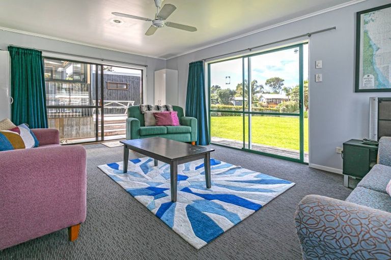 Photo of property in 30 Mako Avenue, Whiritoa, Whangamata, 3691