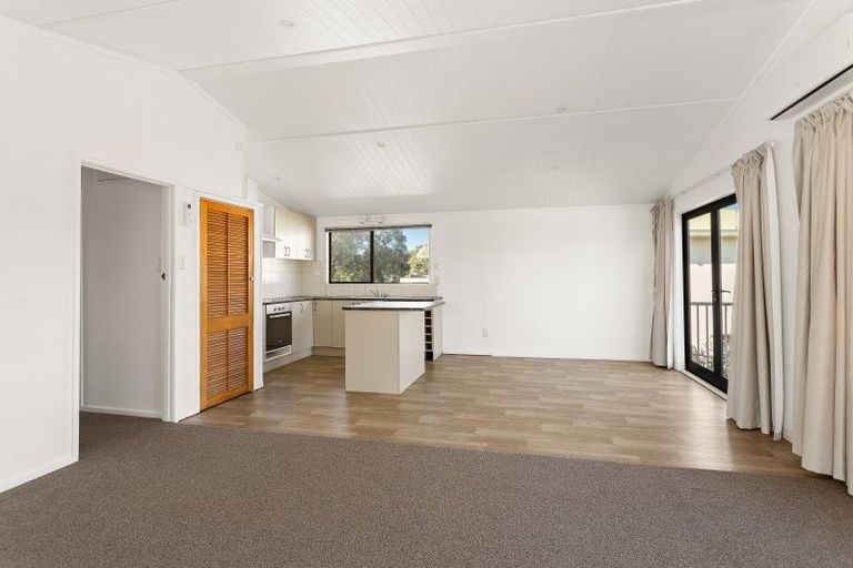 Photo of property in 74 Catherine Crescent, Whitianga, 3510