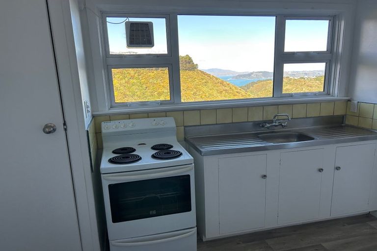Photo of property in 29 Kitchener Terrace, Johnsonville, Wellington, 6037