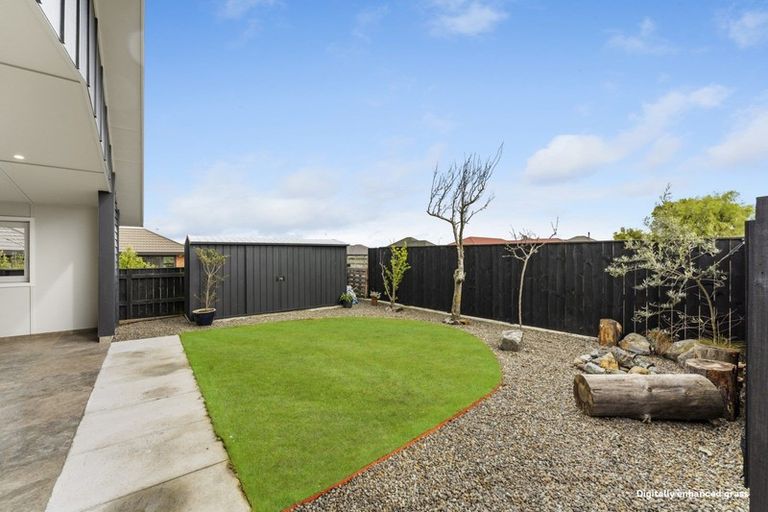 Photo of property in 16 Ivy Lane, Kelvin Grove, Palmerston North, 4414