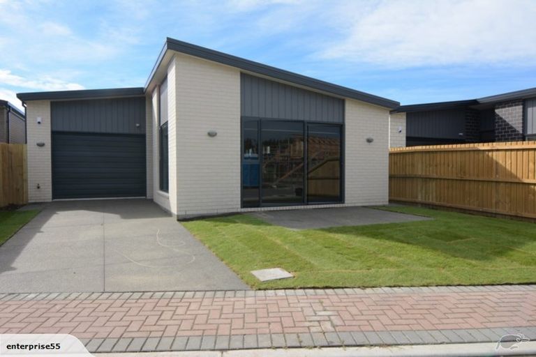 Photo of property in 6 Ardnave Lane, Broomfield, Christchurch, 8042