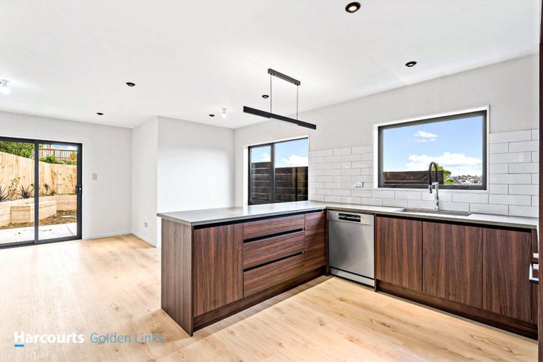 Photo of property in 51a Fitzwater Place, Henderson, Auckland, 0612