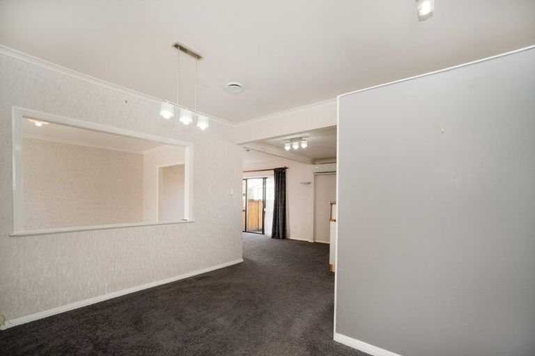 Photo of property in 6 Belvedere Crescent, Takaro, Palmerston North, 4412