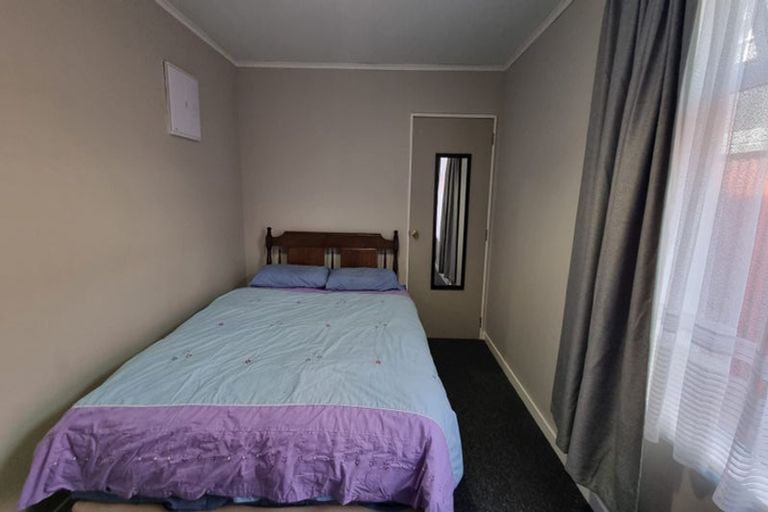 Photo of property in 26 Seaward Road, Edendale, 9825