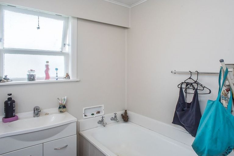 Photo of property in 54a Kapiti Road, Paraparaumu, 5032