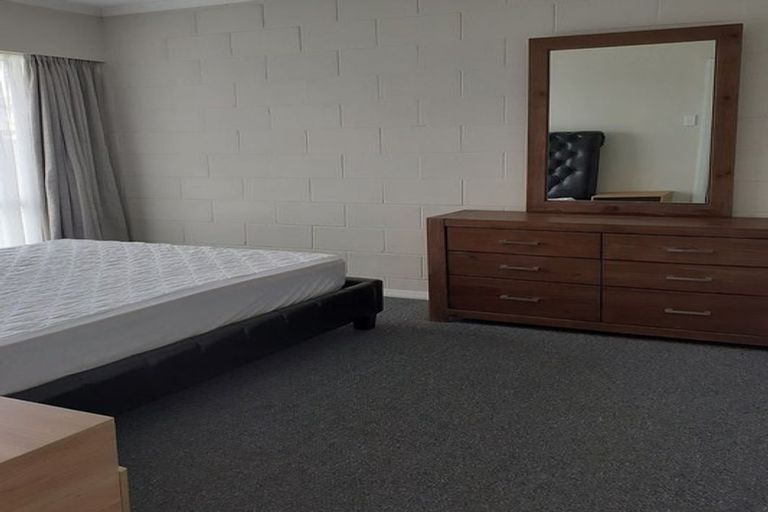 Photo of property in 6 Russell Street, Marton, 4710